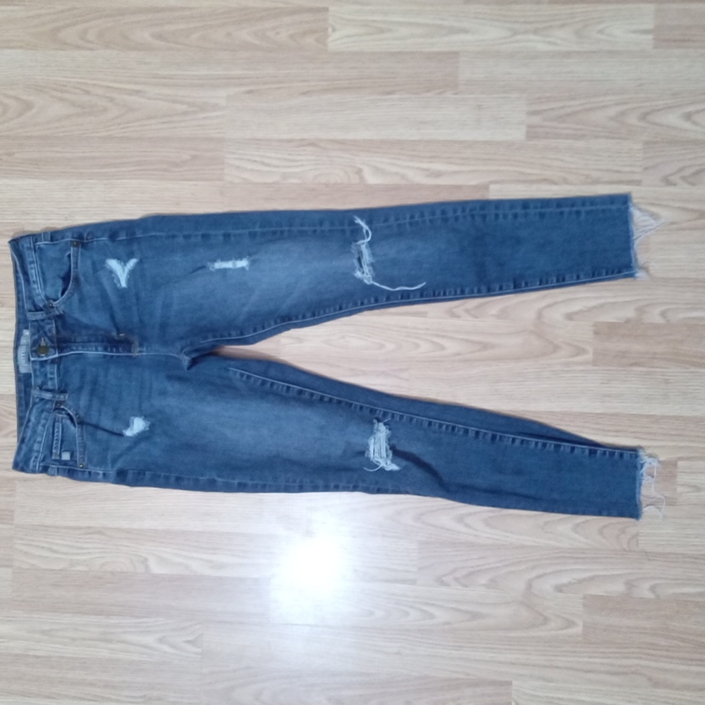 Just USA ripped blue jeans size 4